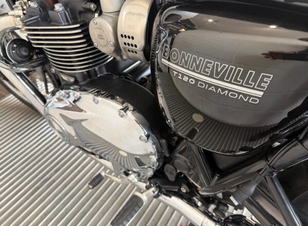 2020 Triumph Bonneville T120