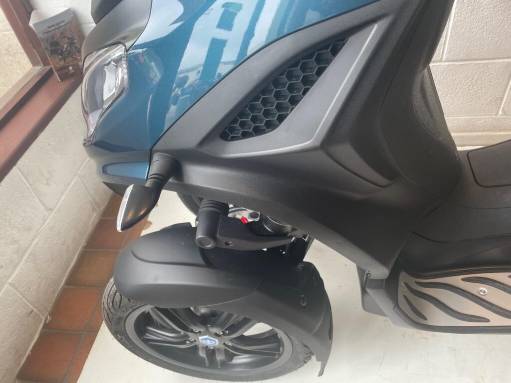 2023 Piaggio MP3 300