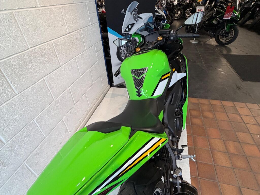 2025 Kawasaki Ninja ZX-4RR