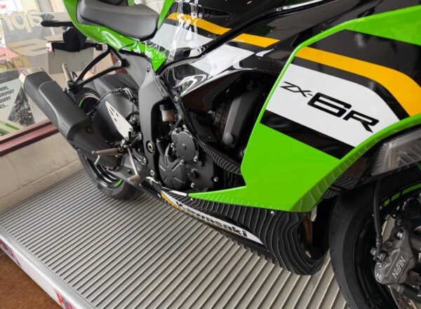 2025 Kawasaki Ninja ZX-6R