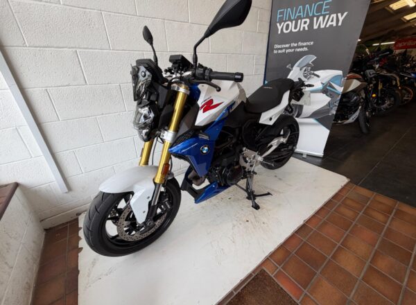 2023 BMW F 900 R