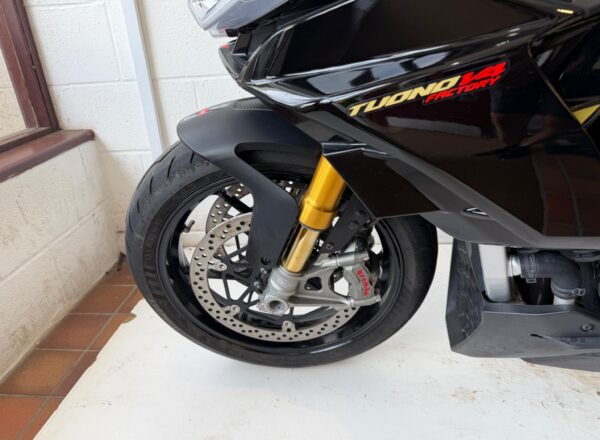 2023 Aprilia Tuono 1100 V4