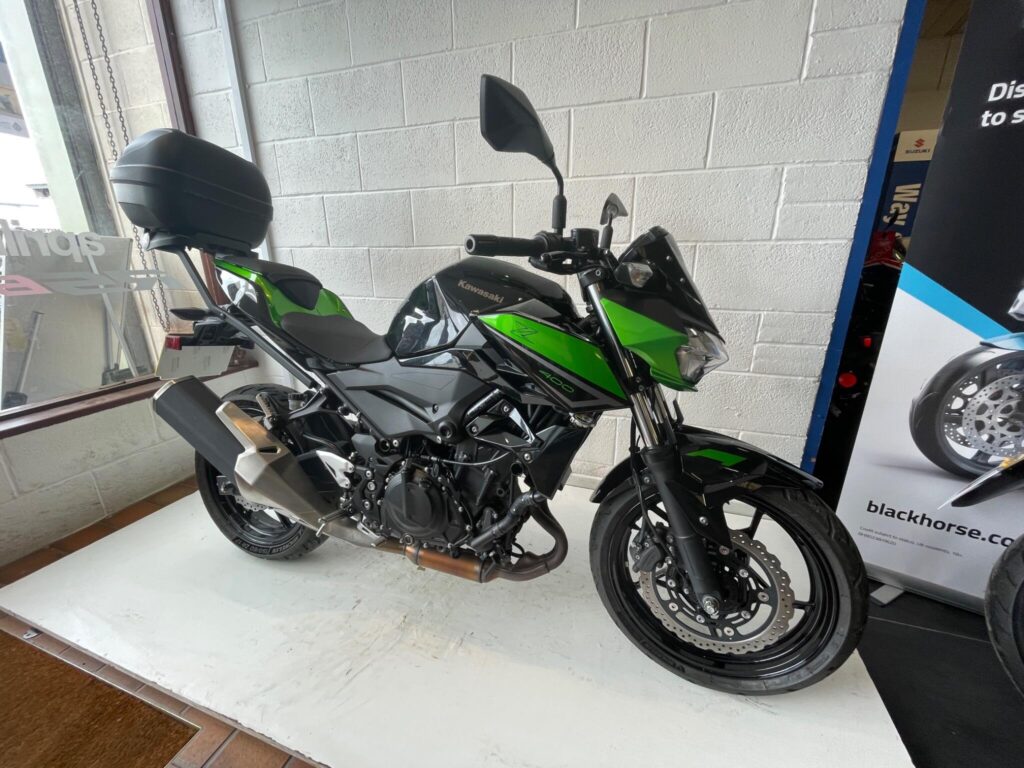 2023 Kawasaki Z400