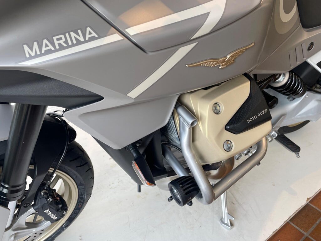 2023 Moto Guzzi V100 Mandello