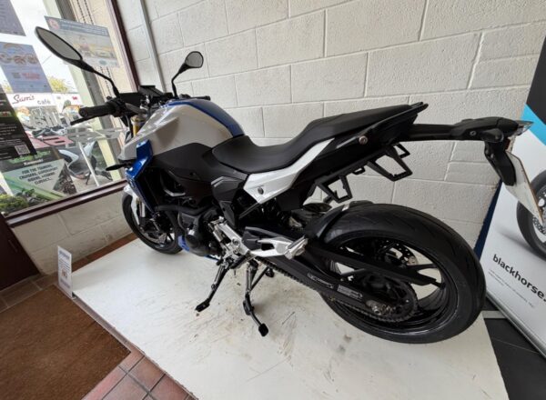 2023 BMW F 900 R