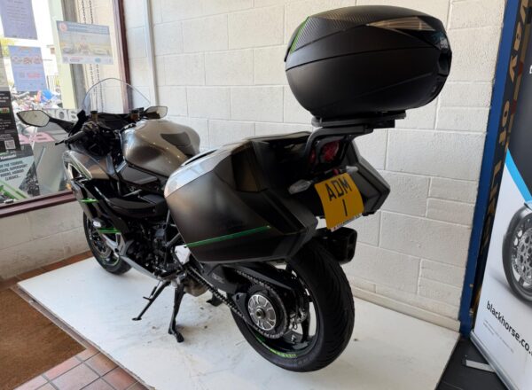 2021 Kawasaki Ninja H2 SX