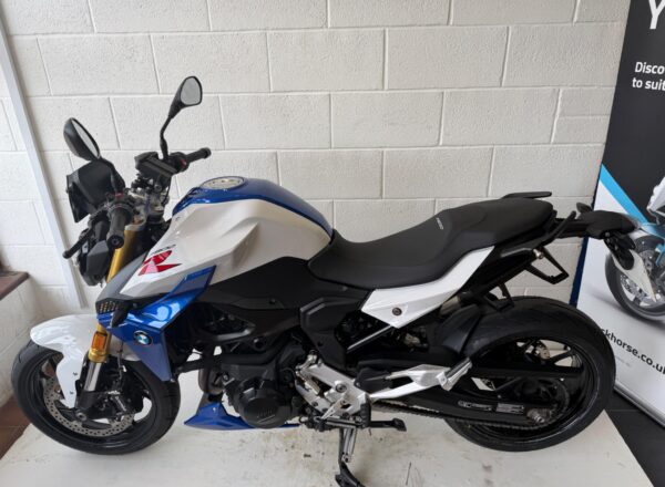 2023 BMW F 900 R