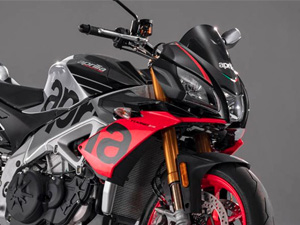 Tuono V4 1100 Factory voted Best Super Naked in 2019 MCN Awards